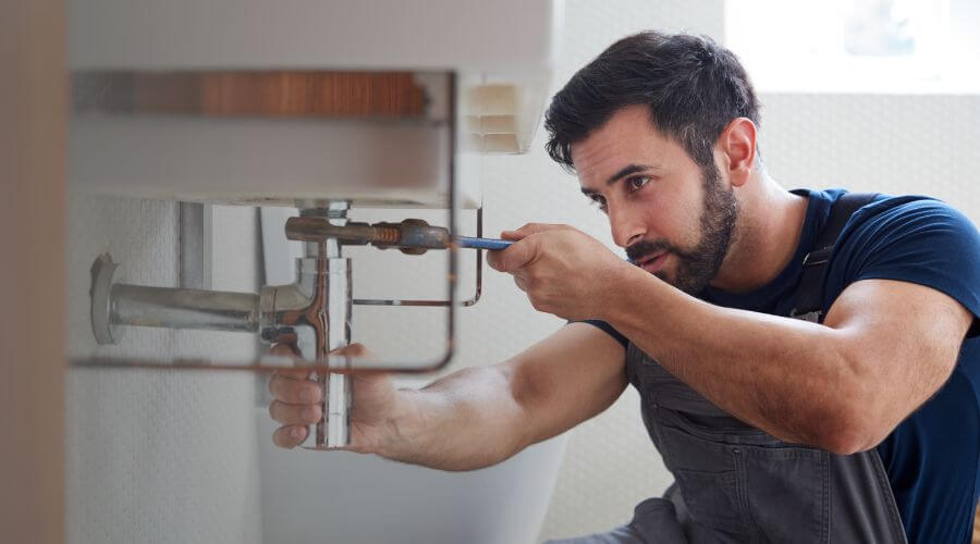 Professional water heater installation services in Freeman, SD